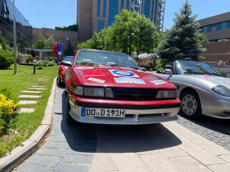 Doğu-Batı Barış Rallisi Ankara’dan uğurlandı