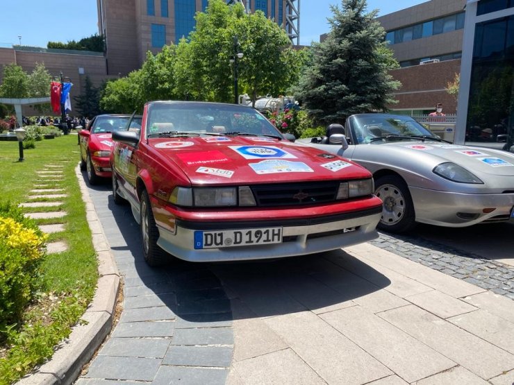 Doğu-Batı Barış Rallisi Ankara’dan uğurlandı