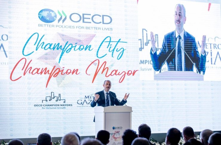 Fatma Şahin OECD Şampiyon Başkanlar arasına Türkiye’den katılan ilk belediye başkanı oldu