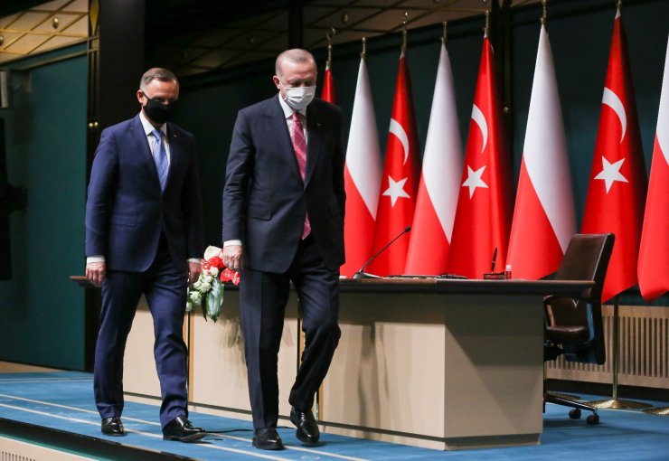 Cumhurbaşkanı Erdoğan: "Türkiye tarihinde ilk kez NATO ve AB üyesi bir ülkeye İHA ihraç edecektir"