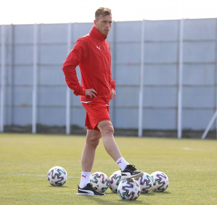 Sivasspor’un en hırçın ismi Hakan Arslan