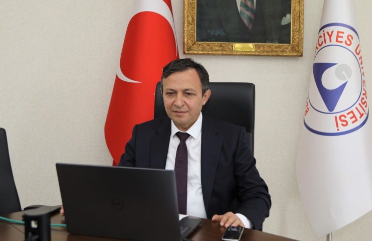 ERÜ’de “2. Kariyer Günleri” Etkinliği düzenlendi