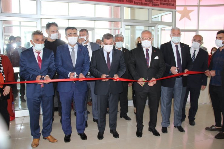 KMÜ’nün kuruluşunun 14. Yılı Mehter Yürüyüşü ve Türkçe Fermanı’nın okunmasıyla başladı