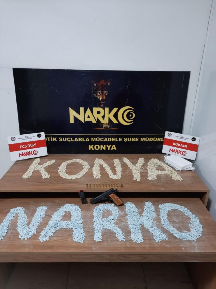 Hava yastığını söküp uyuşturucu zulası yaptılar