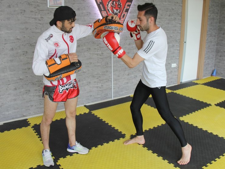Sivaslı sporcu gözünü milli takıma dikti