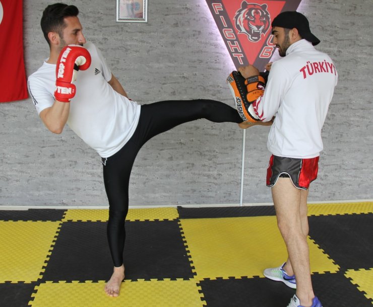 Sivaslı sporcu gözünü milli takıma dikti