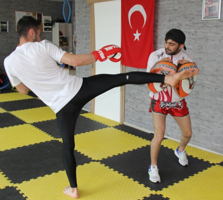 Sivaslı sporcu gözünü milli takıma dikti