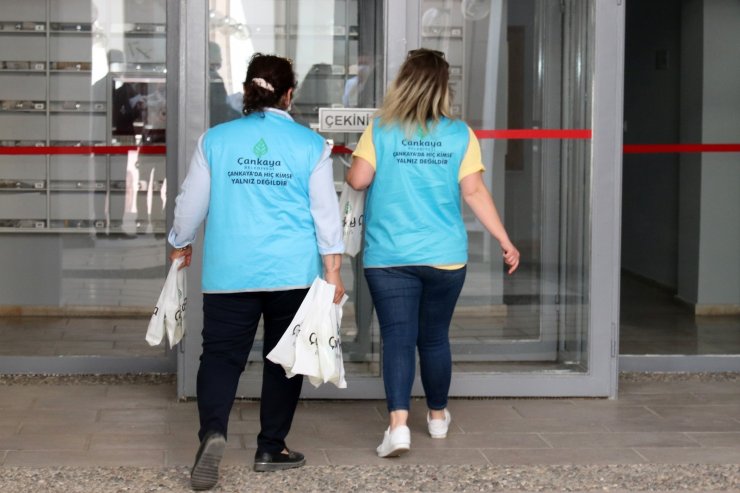 Çankaya’dan 65 yaş üzerine temizlik seti