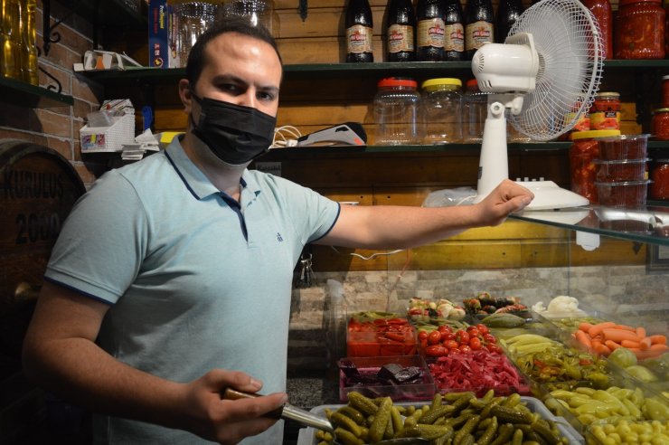 Azalması beklenen satışları bilakis arttı