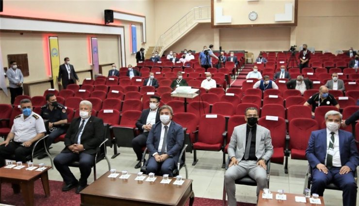 Aksaray Valisi Aydoğdu: “Dünya bir cinnet geçiriyor”
