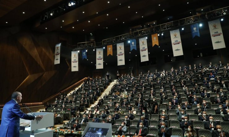 Başkan Büyükkılıç Demokrasi ve Özgürlükler Adası’nda toplantıya katıldı