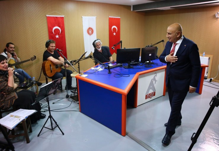 Radyo Angara’da sanat şöleni