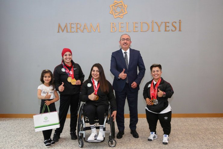 Milli haltercilerden Tokyo Olimpiyatları’nda madalya sözü