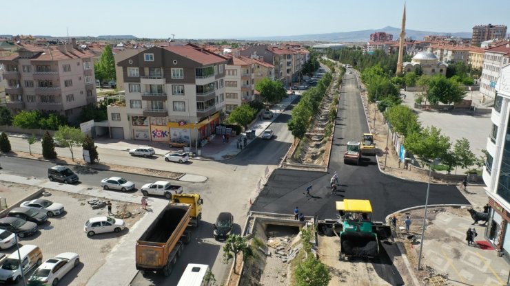 80.Yıl Bulvarında bir etabın daha asfalt çalışması tamamlandı