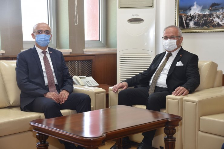 KMÜ’de "Dünya Dili Türkçe’ konferansı