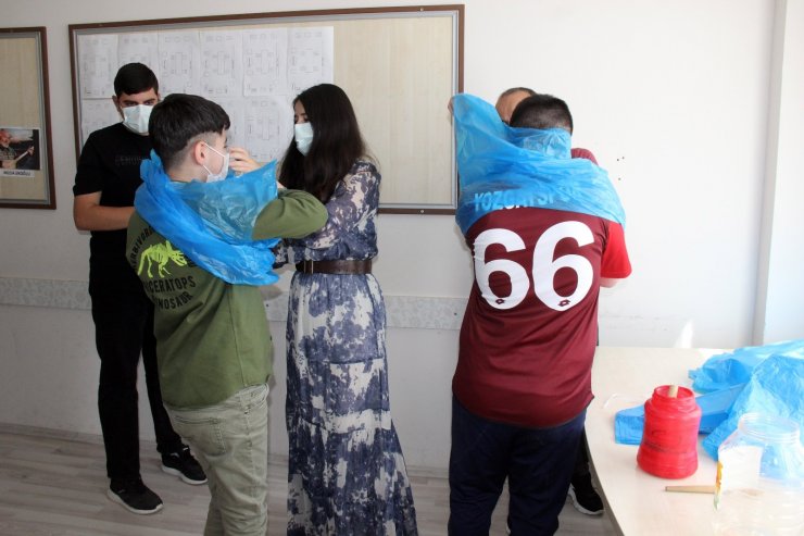 Özel eğitim öğrencileri, çevre bilinci için plastik enstrümanlarla ritim tuttu