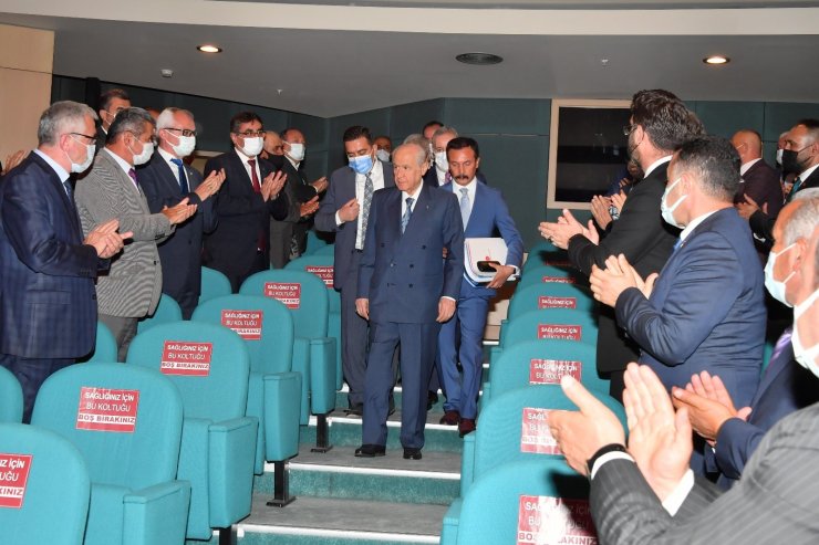 MHP lideri Bahçeli, partisinin belediye başkanları ile bir araya geldi
