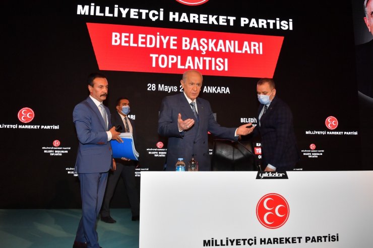 MHP lideri Bahçeli, partisinin belediye başkanları ile bir araya geldi