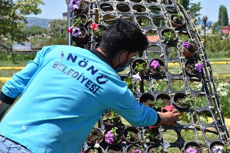 İnönü Belediyesi ilçenin çehresini değiştirmeye devam ediyor