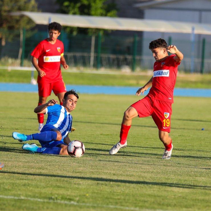 U19 Süper Ligi: Kayserispor-Erzurumspor: 2-1