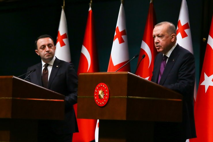 Cumhurbaşkanı Erdoğan: “Azerbaycan-Gürcistan-Ermenistan veya Türkiye-Azerbaycan-Gürcistan iş birliğine Türkiye olarak varız”