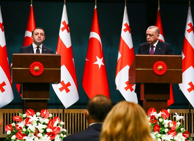 Cumhurbaşkanı Erdoğan: “Azerbaycan-Gürcistan-Ermenistan veya Türkiye-Azerbaycan-Gürcistan iş birliğine Türkiye olarak varız”