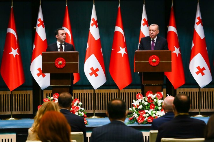 Cumhurbaşkanı Erdoğan: “Azerbaycan-Gürcistan-Ermenistan veya Türkiye-Azerbaycan-Gürcistan iş birliğine Türkiye olarak varız”