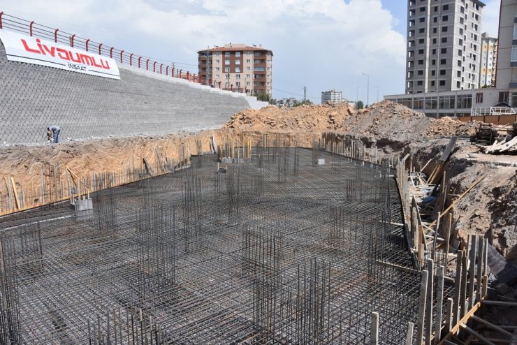Başkan Çolakbayrakdar: "Kentsel yenilemeyle Erkilet Bulvarı ve Yeşil Mahalle’ye yeni çehre"