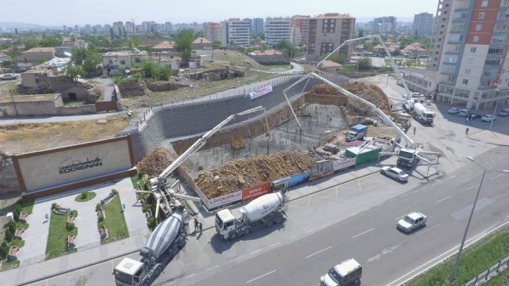 Başkan Çolakbayrakdar: "Kentsel yenilemeyle Erkilet Bulvarı ve Yeşil Mahalle’ye yeni çehre"