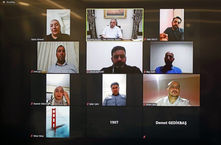 Başkan Yalçın’dan ev oturması tadında sohbet