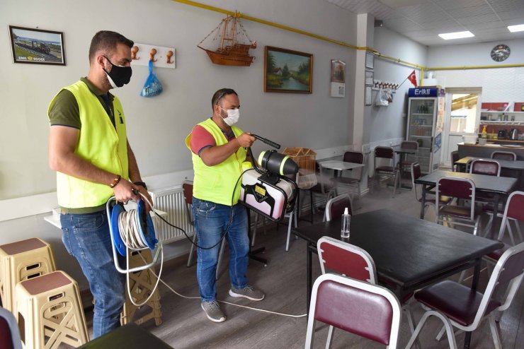 Tepebaşı’nda kıraathaneler dezenfekte ediliyor