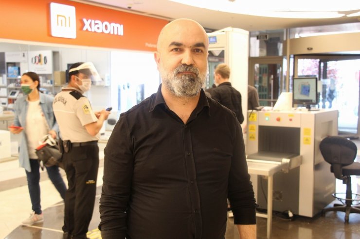 AVM’ler kafe ve restoranların açılmasıyla hareketlilik bekliyor