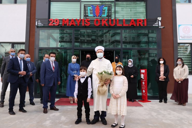 Diyanet İşleri Başkanı Erbaş: “Medeniyetimizin temeli ilme dayanıyor”
