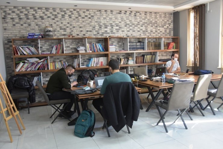 Gelecek nesiller Kocasinan Akademi ile hayata hazırlanıyor