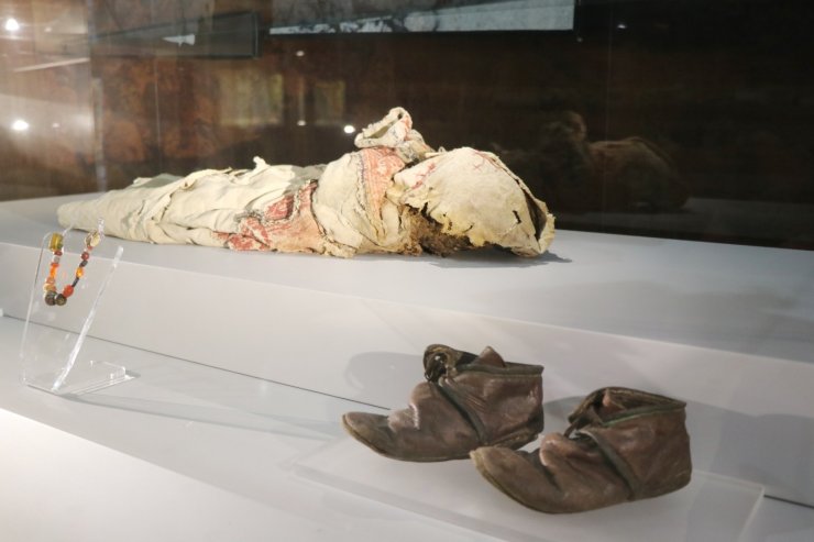9. ve 11. yüzyıla ait insan ve hayvan mumyaları