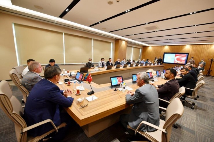Kazakistan’ın Türkiye Büyükelçisi başkanlığındaki bir heyet Kayseri OSB’yi ziyaret etti