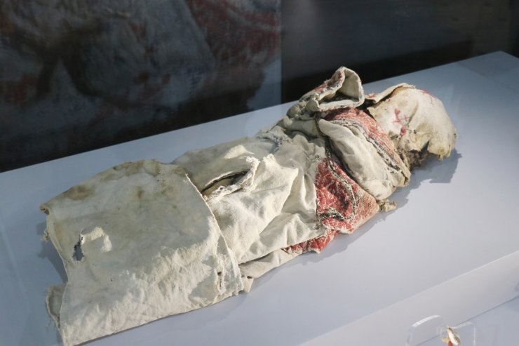 9. ve 11. yüzyıla ait insan ve hayvan mumyaları