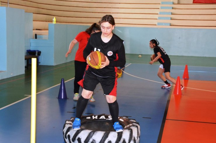 Hasketbol Gençlik ve spor Kulübü’nde antrenmanlar tekrar başladı...