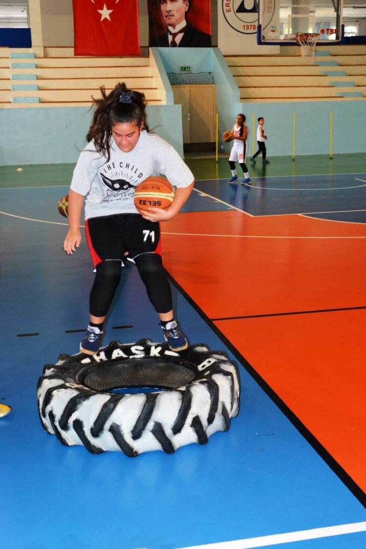 Hasketbol Gençlik ve spor Kulübü’nde antrenmanlar tekrar başladı...