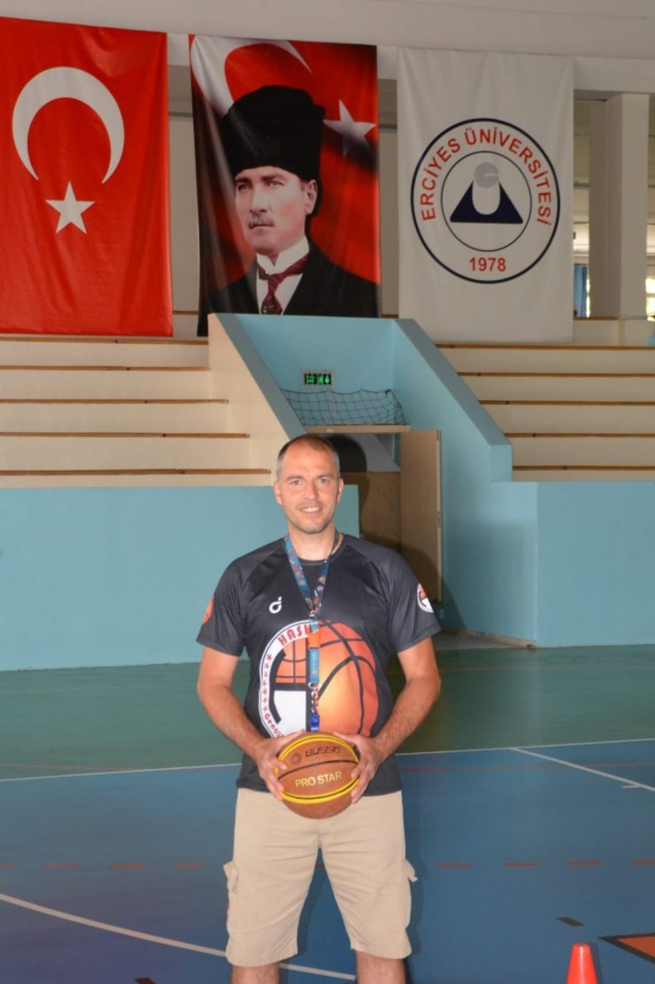 Hasketbol Gençlik ve spor Kulübü’nde antrenmanlar tekrar başladı...