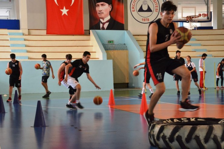 Hasketbol Gençlik ve spor Kulübü’nde antrenmanlar tekrar başladı...