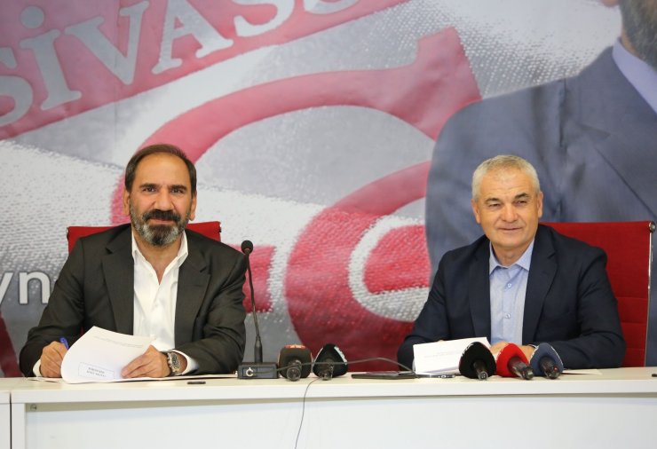 Sivasspor, Rıza Çalımbay’la 1 yıl daha yola devam edecek