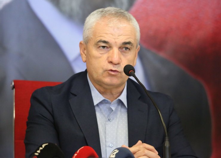 Sivasspor, Rıza Çalımbay’la 1 yıl daha yola devam edecek