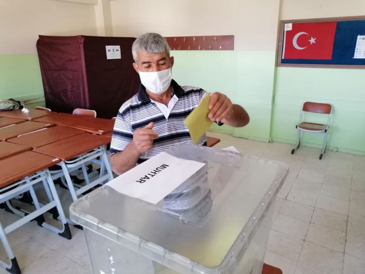 Aksaray’da muhtarları vefat eden 2 mahallede muhtarlık seçimi yapıldı