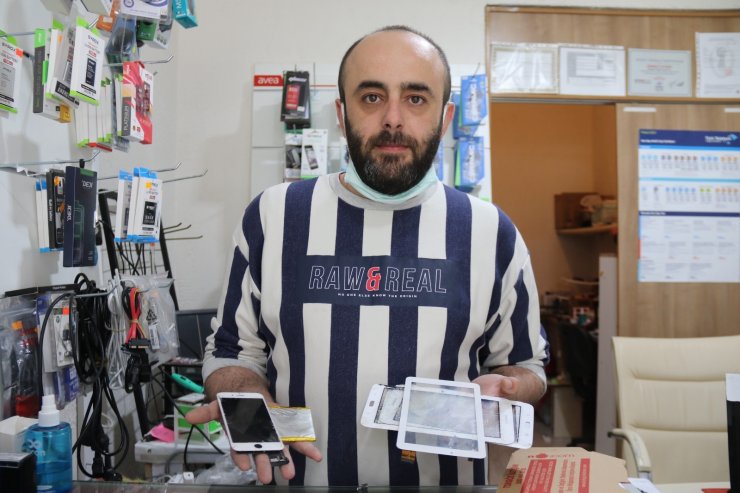 Talebe yetişmek için geç saatlere kadar çalışıyorlar