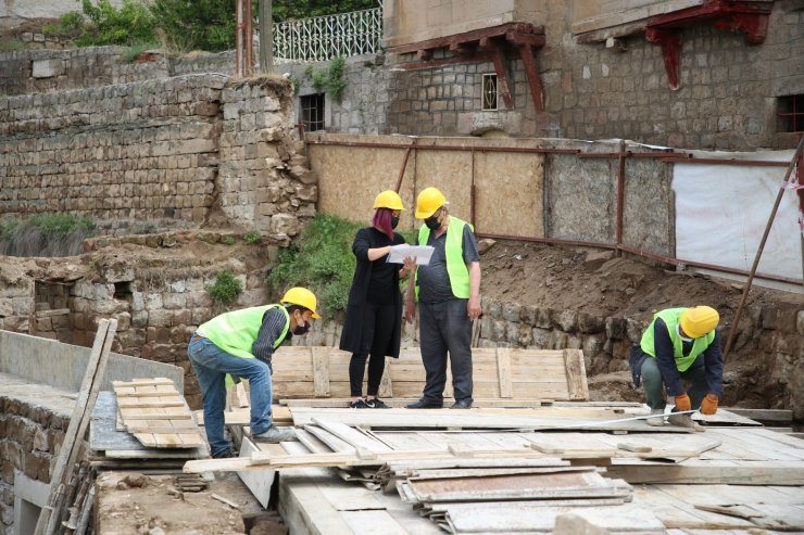 Melikgazi tarihine ve geçmişine sahip çıkıyor