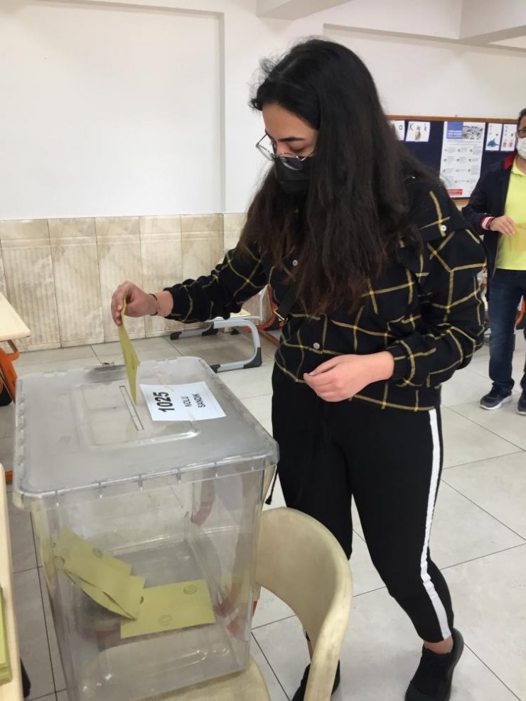 Kayseri’de 9 mahallenin muhtarı ara seçimle belirlendi
