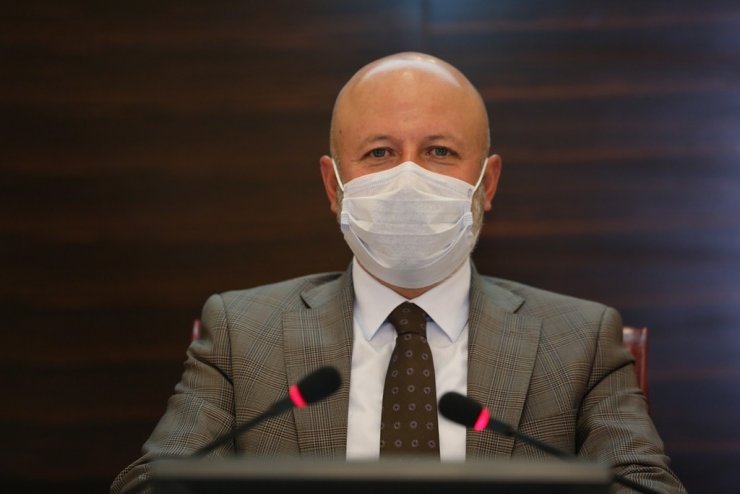 Çolakbayrakdar, "Dünya standartlarının üzerindeyiz"