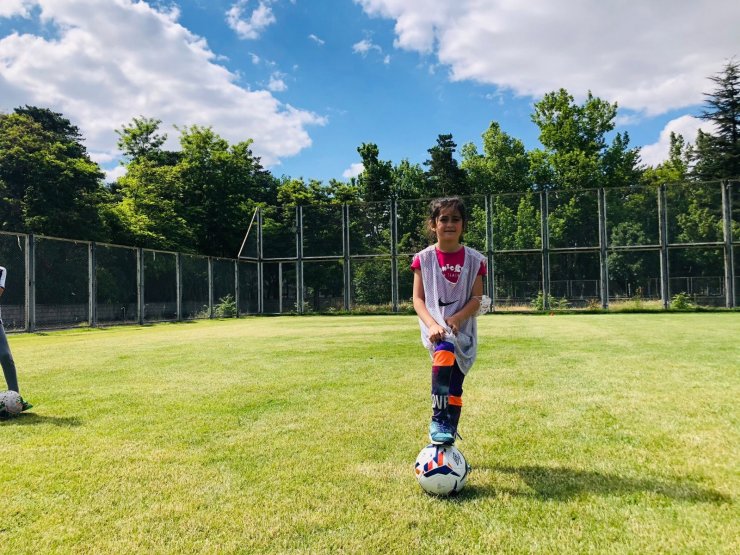Sedat Kılınç İnşaat Kayseri Gençlerbirliği Kız FutbolAkademisi çalışmalara başladı