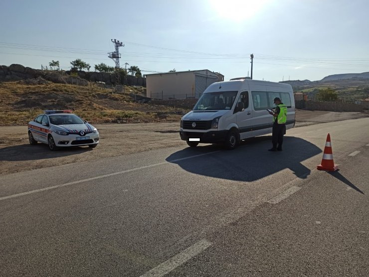 Jandarmadan personel servislerine sıkı denetim